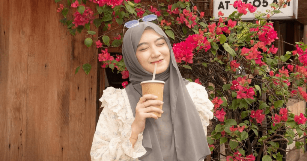model jilbab untuk wajah bulat dan lebar